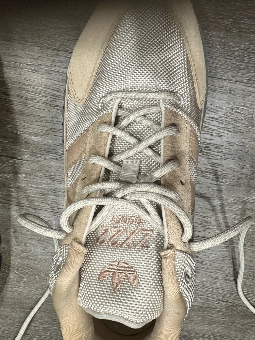 Adidas Men’s Beige Suede & Mesh Sneakers Mens Size 9 (New)